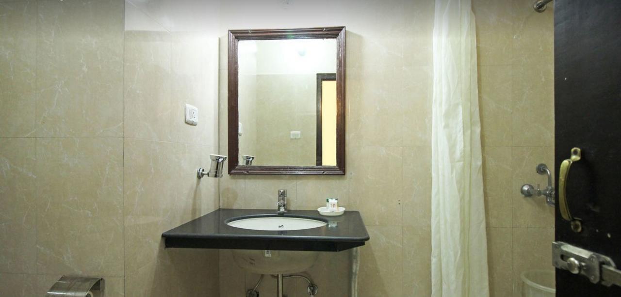Krishna Wilderness Retreat Hotel Рамнагар Екстериор снимка