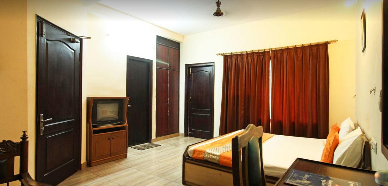 Krishna Wilderness Retreat Hotel Рамнагар Екстериор снимка